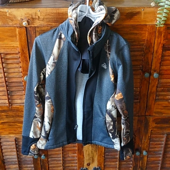 Legendary Whitetails Tops - Legendary Whitetails hoodie small